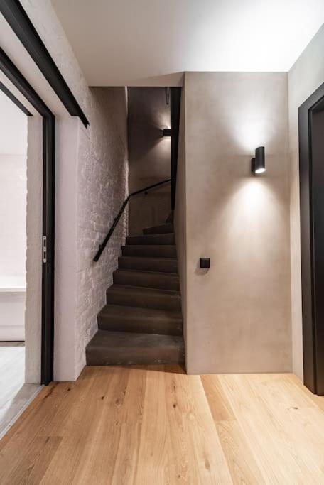 3 Storey With A Character And A Terrace Huoneisto *
