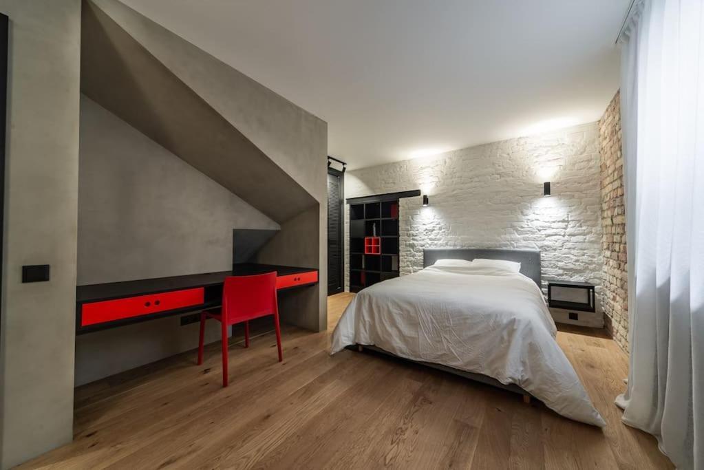 3 Storey With A Character And A Terrace Huoneisto Riika